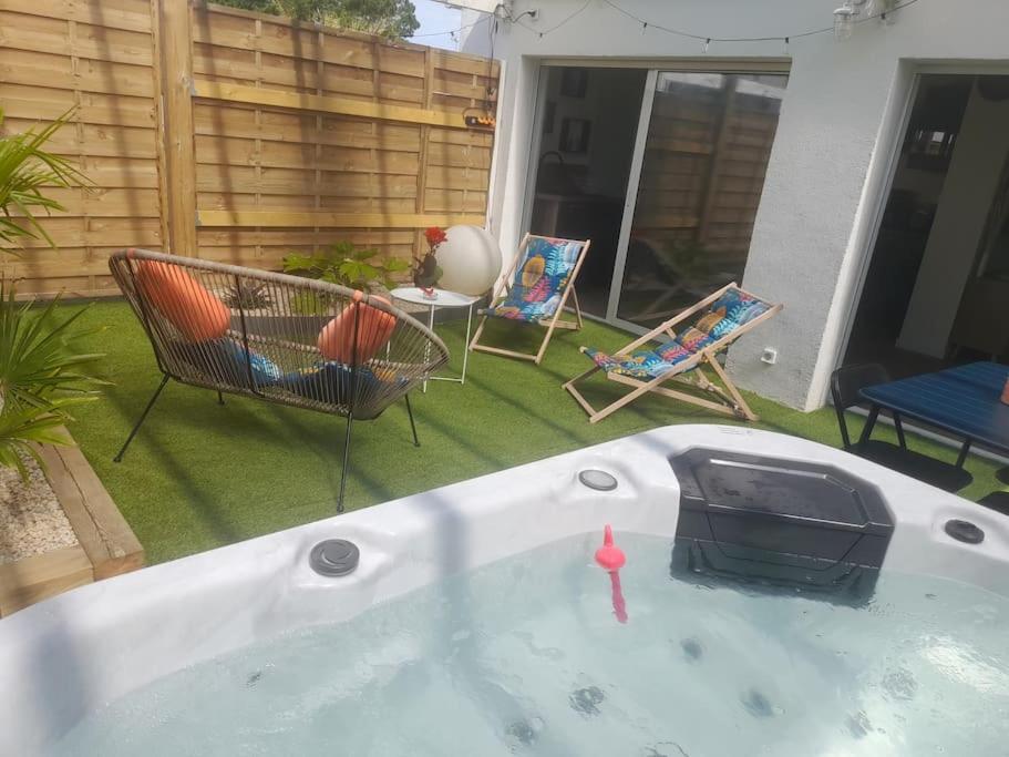 Maison 4Pers Avec Jacuzzi Privatif Couvert Proche Ocean Brem-Sur-Mer Zewnętrze zdjęcie